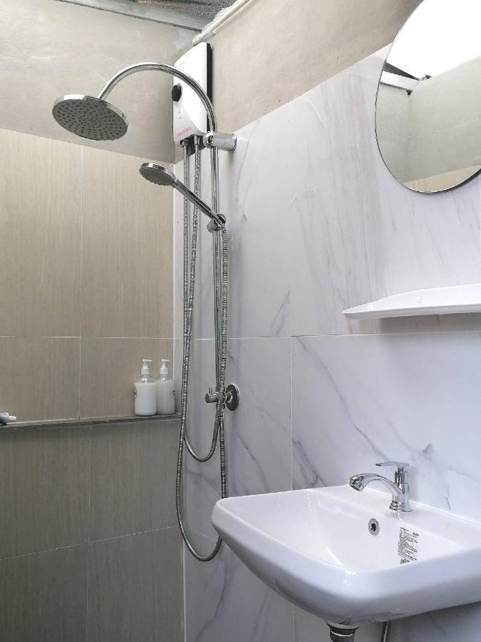 Room79 Phuket Dış mekan fotoğraf